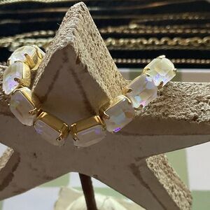 Sorrelli AB White Opal Emerald Cut Stretch Bracelet